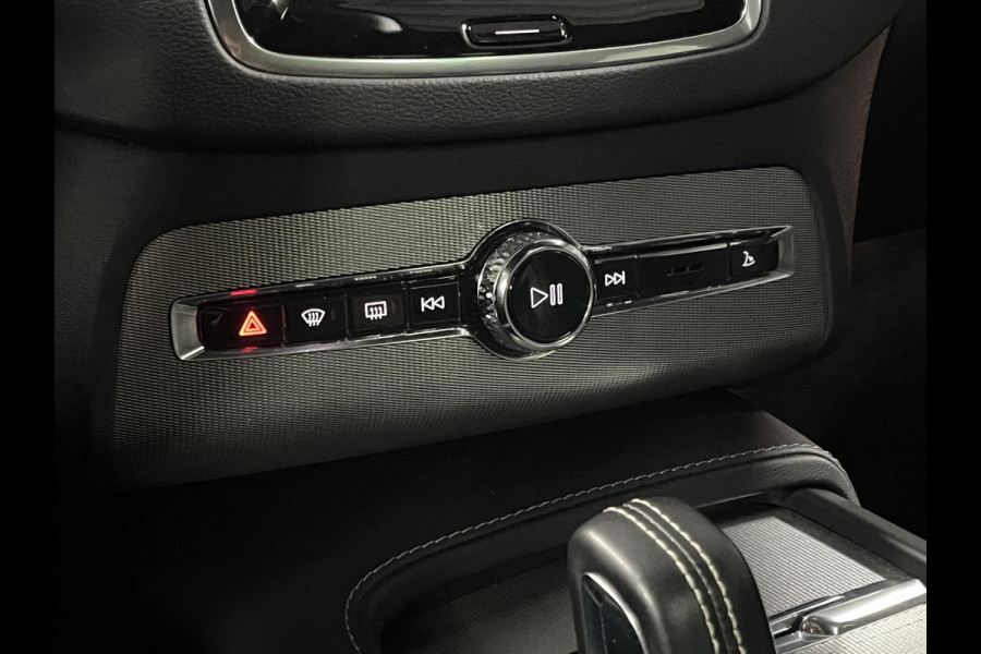 Volvo XC90 2.0 T8 Recharge AWD R-Design *long rang* Luchtvering | Trekhaak | Open dak | Adapt. cruise | Stoel-/stuurverwarming | 360 camera | Stoelventilatie | 22" wielen