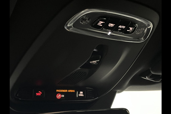Volvo XC90 2.0 T8 Recharge AWD R-Design *long rang* Luchtvering | Trekhaak | Open dak | Adapt. cruise | Stoel-/stuurverwarming | 360 camera | Stoelventilatie | 22" wielen