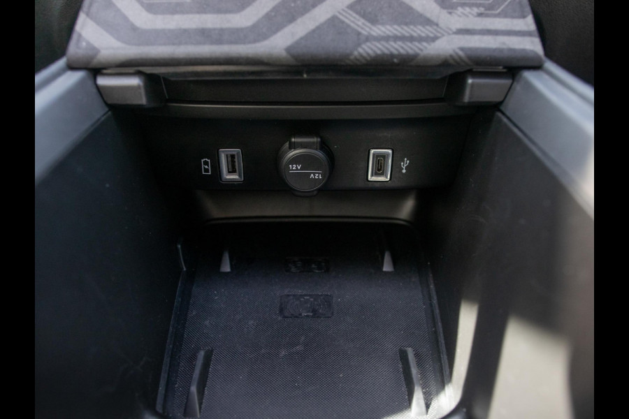 Jeep Avenger 1.2 e-Hybrid Summit | Leder & Winter Pack | Schuif/Kanteldak | Infotainment Pack | Premium Audio | Bicolore