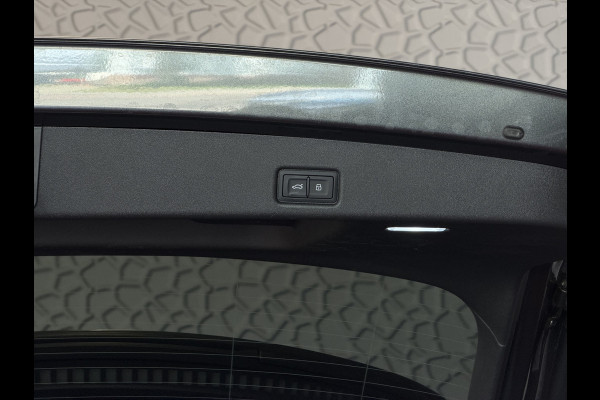 Audi Q5 2.0 TFSI E-HYBRID PANO LEER 360CAM PAS.DISPLAY TREKHAAK QUATTRO 300 PK S-EDITION MATRIXX LED ELEK.STOEL. S-LINE S LINE