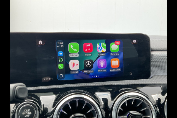 Mercedes-Benz CLA-Klasse Shooting Brake 200 Premium Plus AMG Pano Carplay Stoelverw Uitstraling!