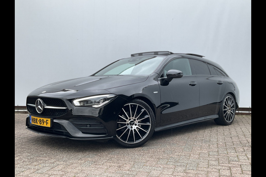 Mercedes-Benz CLA-Klasse Shooting Brake 200 Premium Plus AMG Pano Carplay Stoelverw Uitstraling!