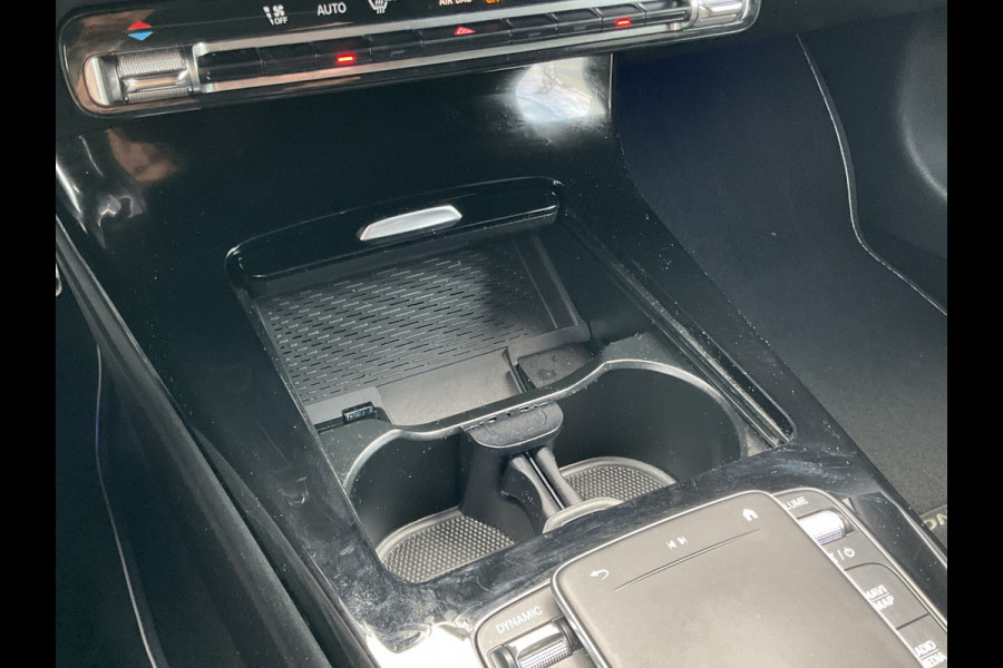 Mercedes-Benz CLA-Klasse Shooting Brake 200 Premium Plus AMG Pano Carplay Stoelverw Uitstraling!