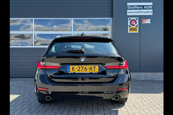 BMW 3 Serie Touring 318d High Executive | Navi Prof | HK Audio | 18 inch | Leder | LED | Stoelverw. | CarPlay | 3-zone Clima | PDC