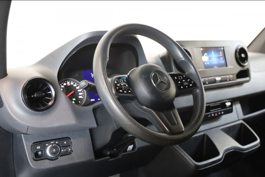 Mercedes-Benz Sprinter 317 CDI 170PK L3/H2 CAMERA CRUISE CONTROL TREKHAAK PDC 3ZITS TOPSTAAT LEASE V/A € 144,- P.M. INRUIL MOG