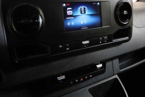 Mercedes-Benz Sprinter 317 CDI 170PK L3/H2 CAMERA CRUISE CONTROL TREKHAAK PDC 3ZITS TOPSTAAT LEASE V/A € 144,- P.M. INRUIL MOG