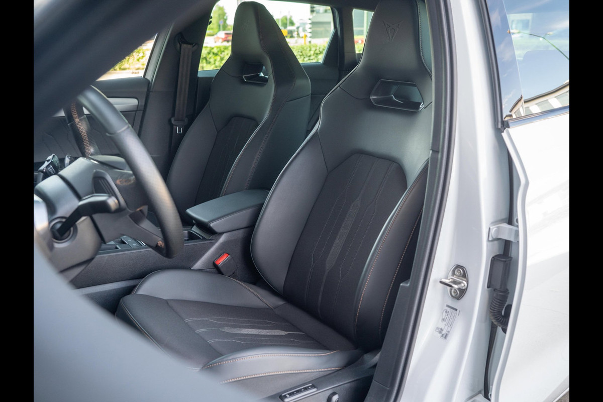CUPRA Leon Sportstourer 1.4 TSI eHybrid 204pk PHEV Business / Memory / ACC / Camera / Carplay