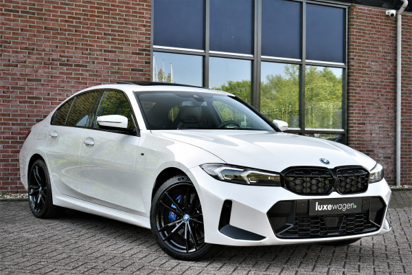 BMW 3-serie 330e xDrive M-Sport Pro Pano M-zetels ACC HUD 19inch El-klep