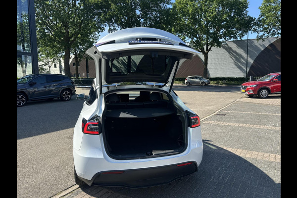 Tesla Model Y Long Range Dual AWD VAN: 39.900,- VOOR: 36.770,- UW WKVOORDEEL: 3.130,- | SOH 95% | AFNEEMBARE TREKHAAK|  RIJKLAAR GELEVERD | 12 MND BOVAG GARANTIE | TESLA GARANTIE ACCU + AANDRIJFLIJN T/M 08-2031/ 192.000KM|