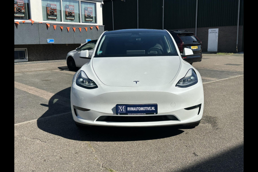 Tesla Model Y Long Range Dual AWD VAN: 39.900,- VOOR: 36.770,- UW WKVOORDEEL: 3.130,- | SOH 95% | AFNEEMBARE TREKHAAK|  RIJKLAAR GELEVERD | 12 MND BOVAG GARANTIE | TESLA GARANTIE ACCU + AANDRIJFLIJN T/M 08-2031/ 192.000KM|