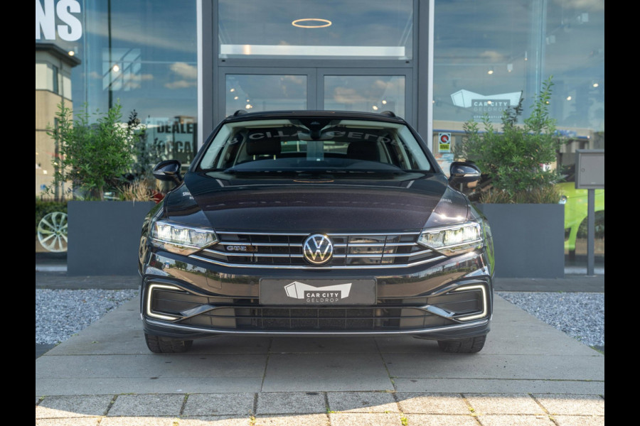 Volkswagen Passat Variant GTE 1.4 TSI eHybrid 218pk PHEV Business / Massage / Trekhaak / ACC