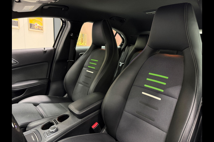 Mercedes-Benz A-Klasse 180 Business Solution AMG Aut.|19 Inch Camera Cruise Control led koplampen Navigatie Carplay & Android Auto