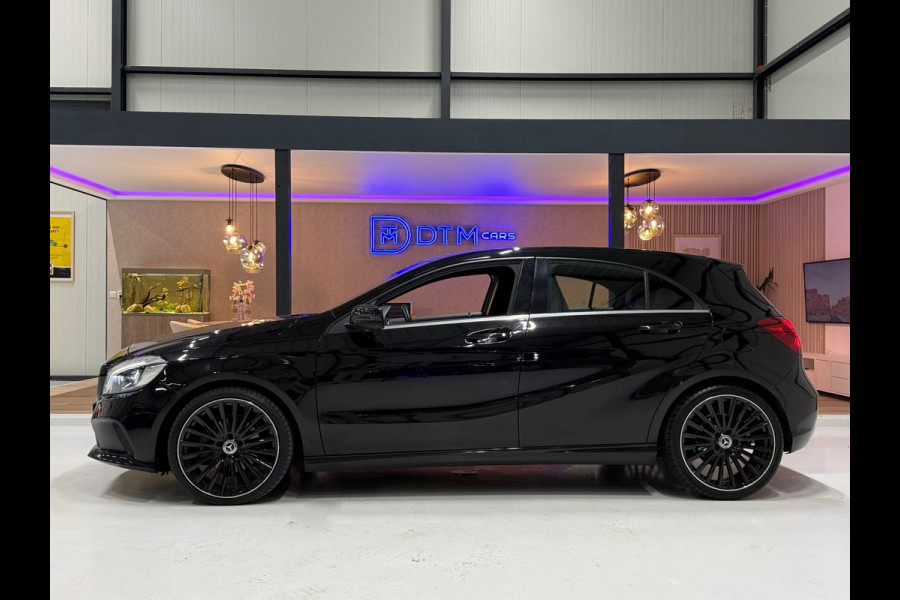 Mercedes-Benz A-Klasse 180 Business Solution AMG Aut.|19 Inch Camera Cruise Control led koplampen Navigatie Carplay & Android Auto