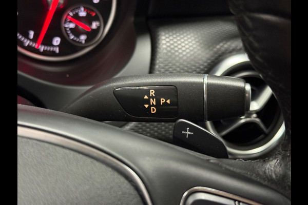 Mercedes-Benz A-Klasse 180 Business Solution AMG Aut.|19 Inch Camera Cruise Control led koplampen Navigatie Carplay & Android Auto