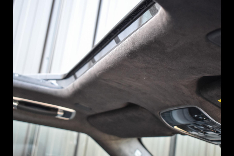 Land Rover Range Rover Sport 3.0 P550e Autobiography PHEV | NL-Auto | 405kw | Panoramadak | Memory Seats | Adaptieve Cruise | 360 Camera | Head-Up | Meridian 3D Surround | Soft-Close | Trekhaak | Achteras besturing | Ambiance interieur |