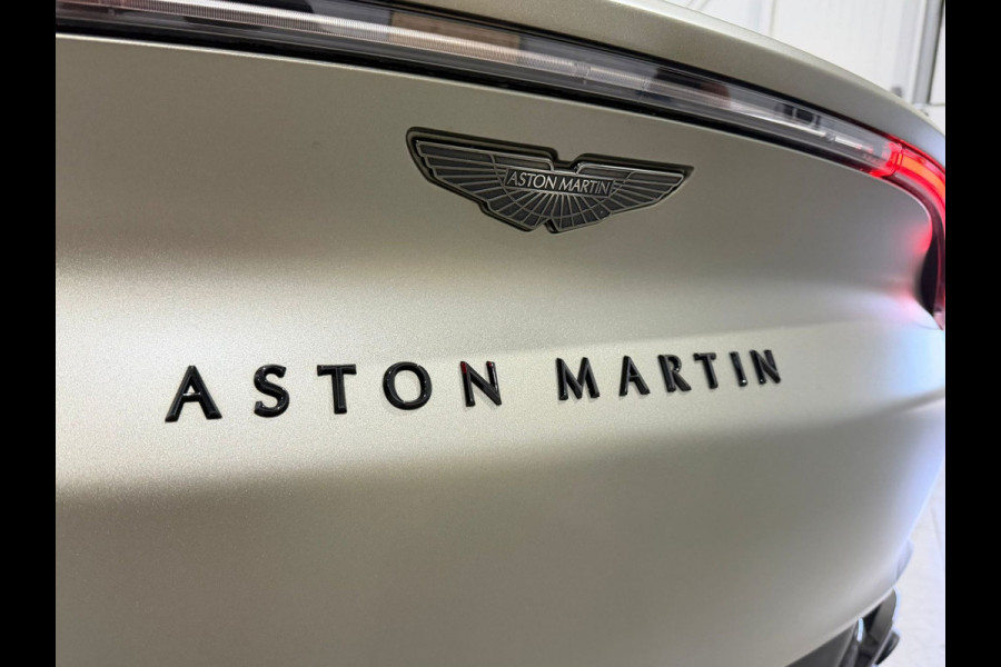 Aston Martin Dbx 4.0 V8 707 / Fabrieksgarantie tot 26.10.2026 / Matt groen / 360 Camera / Carbon delen
