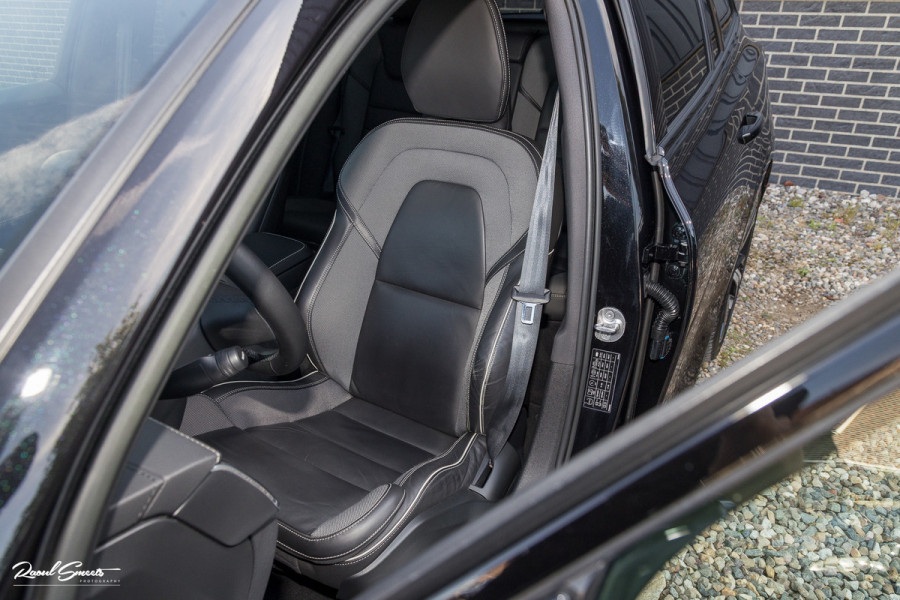 Volvo V60 2.0 T8 Plug-in hybrid AWD Ultimate Dark Long Range | Panorama dak | Harman Kardon | Adaptieve cruise | Blis | Memory |
