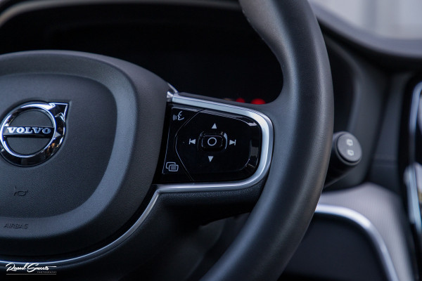 Volvo V60 2.0 T8 Plug-in hybrid AWD Ultimate Dark Long Range | Panorama dak | Harman Kardon | Adaptieve cruise | Blis | Memory |