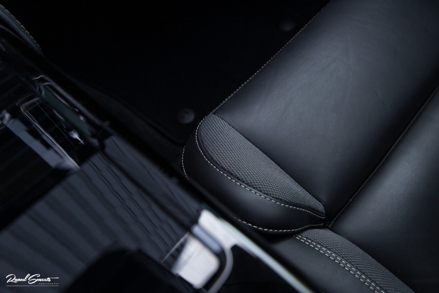 Volvo V60 2.0 T8 Plug-in hybrid AWD Ultimate Dark Long Range | Panorama dak | Harman Kardon | Adaptieve cruise | Blis | Memory |