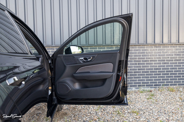 Volvo V60 2.0 T8 Plug-in hybrid AWD Ultimate Dark Long Range | Panorama dak | Harman Kardon | Adaptieve cruise | Blis | Memory |