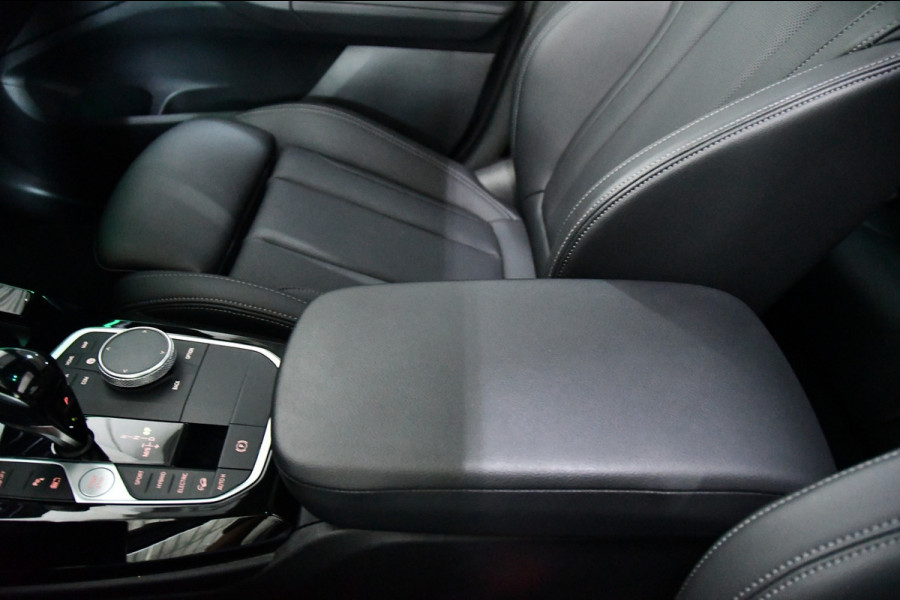 BMW X3 XDRIVE30E Pano*side-assist*Keyless