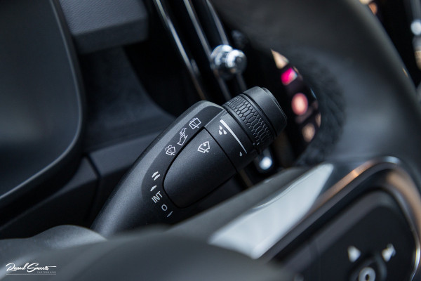 Volvo XC40 Recharge Twin Plus 82 kWh Extended Range | Adaptieve cruise | Blis | Metallic | Full LED |
