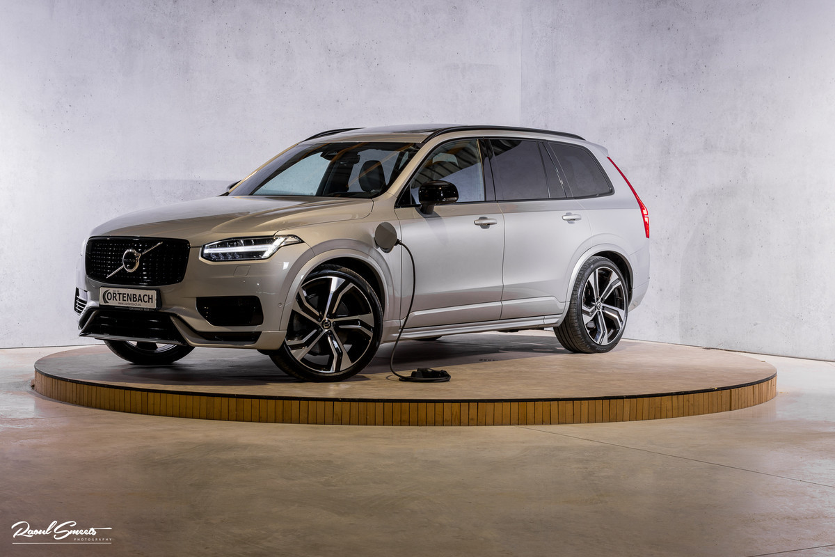 Volvo XC90 2.0 T8 Recharge AWD Ultimate Dark Long Range | Luchtvering | Panorama dak | Adaptieve cruise | Memory | Blis | 22 Inch |