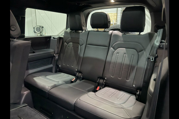 Land Rover Defender 130 3.0 P400 130 X 8P / Pano / Meridian / Stoelventilatie / Garantie tot 03-05-2029