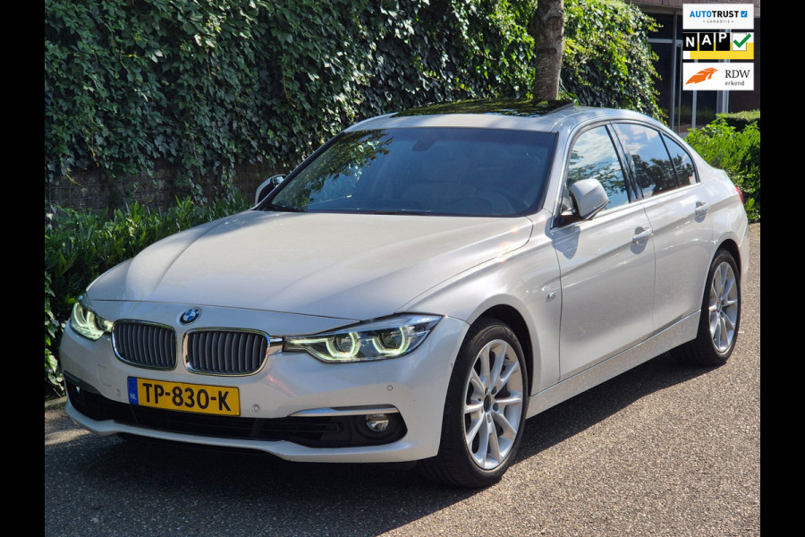 BMW 3-serie 320i Luxury Edition Individual Schuifdak Apple CarPlay Virtual dash Camera LED NAP 2e eigenaar 320i Luxury Edition