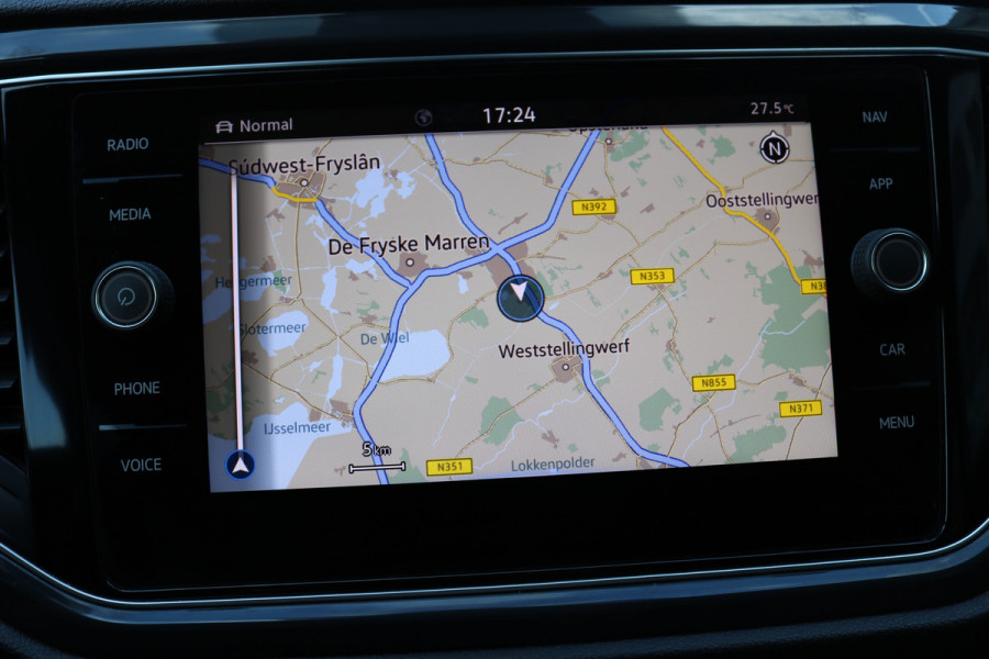 Volkswagen T-Roc 1.5 TSI Sport Autom Virtuel cockpit Xenon Navi Camera Bj:2021