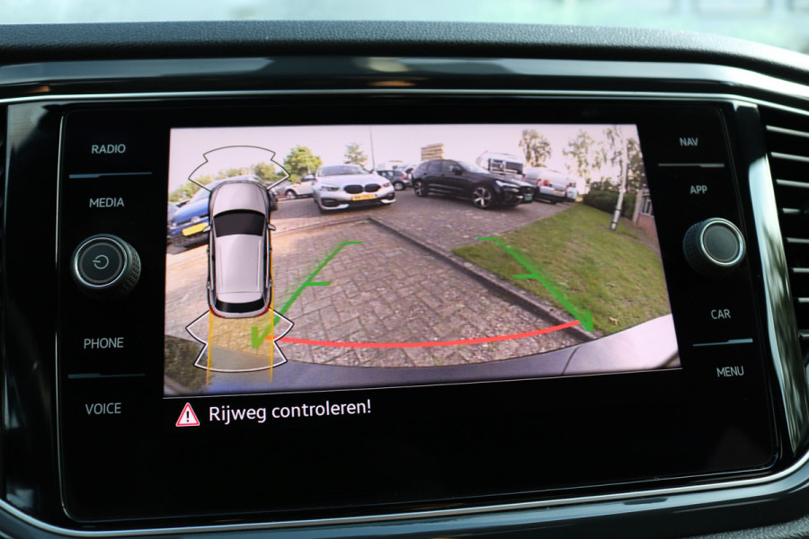 Volkswagen T-Roc 1.5 TSI Sport Autom Virtuel cockpit Xenon Navi Camera Bj:2021