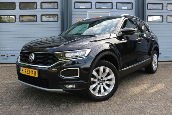 Volkswagen T-Roc 1.5 TSI Sport Autom Virtuel cockpit Xenon Navi Camera Bj:2021