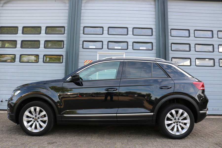 Volkswagen T-Roc 1.5 TSI Sport Autom Virtuel cockpit Xenon Navi Camera Bj:2021