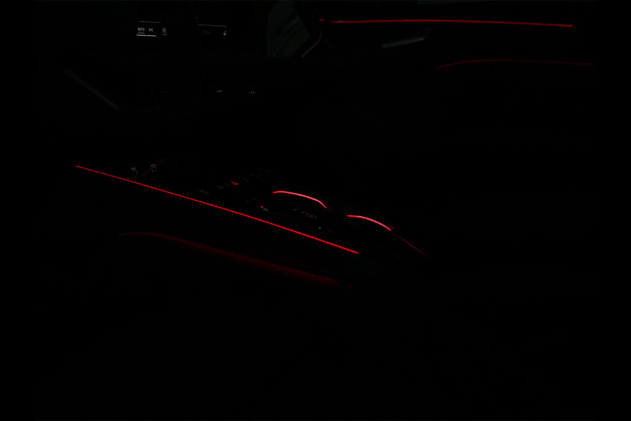 Audi A6 Avant 2.0 e-hybrid quattro S edition | Memory Seats | Achteras besturing | 360 Camera | Adaptive Cruise | Stoelverwarming | Trekhaak | Keyless Entry |