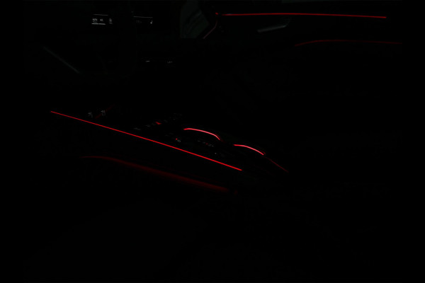 Audi A6 Avant 2.0 e-hybrid quattro S edition | Memory Seats | Achteras besturing | 360 Camera | Adaptive Cruise | Stoelverwarming | Trekhaak | Keyless Entry |