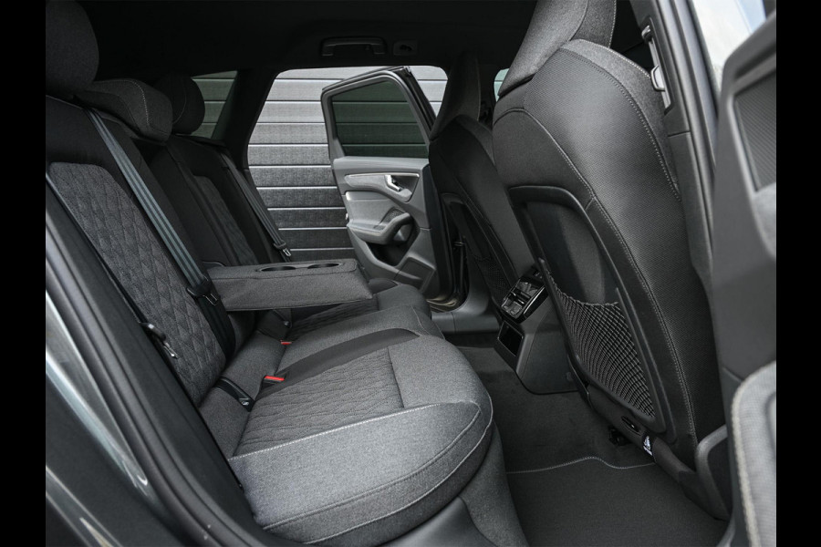 Audi A6 Avant 2.0 e-hybrid quattro S edition | Memory Seats | Achteras besturing | 360 Camera | Adaptive Cruise | Stoelverwarming | Trekhaak | Keyless Entry |