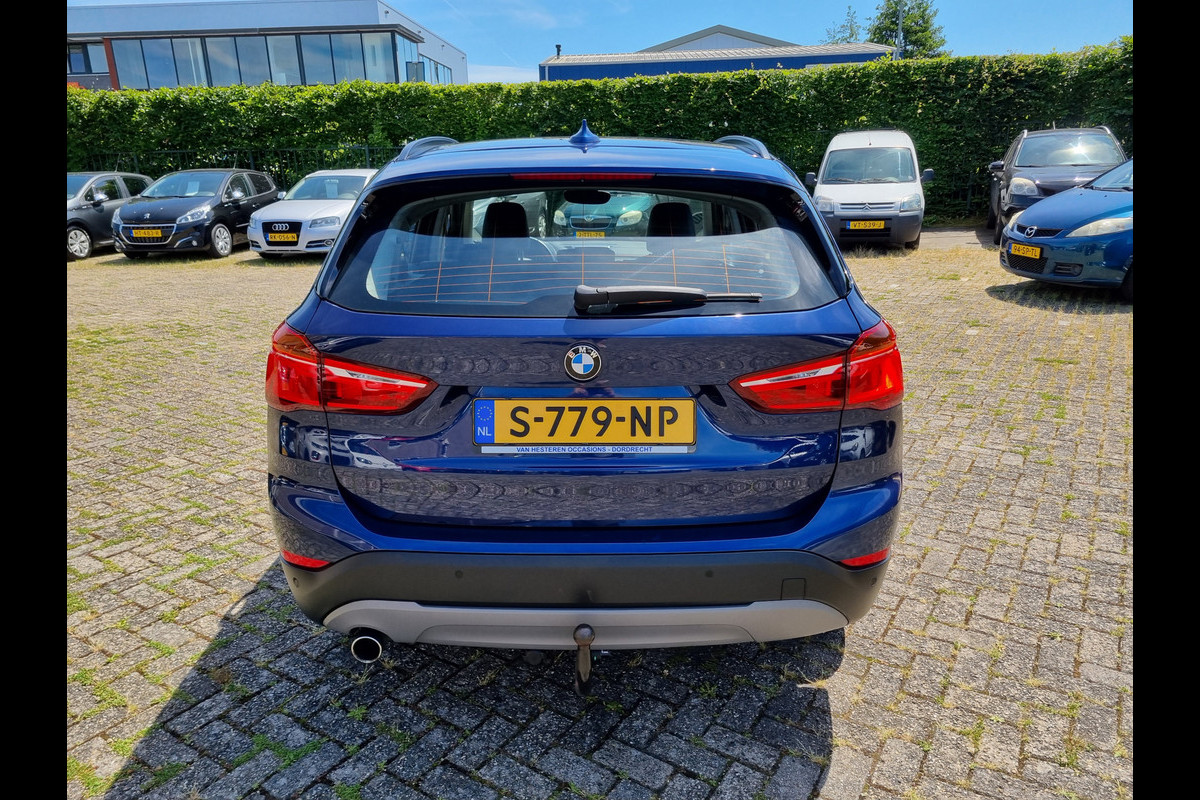 BMW X1 sDrive18i Executive ✅TREKHAAK ✅NIEUWE KOPPELING