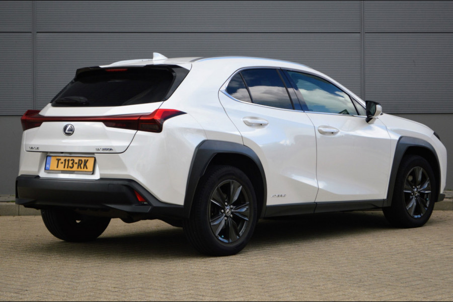 Lexus UX 250h Executive Line