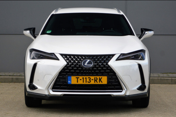 Lexus UX 250h Executive Line