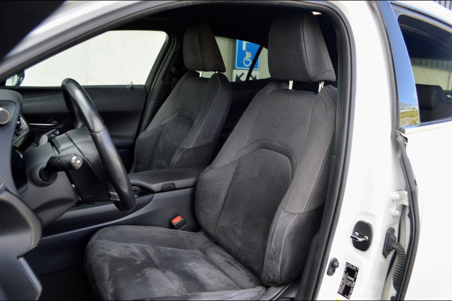Lexus UX 250h Executive Line