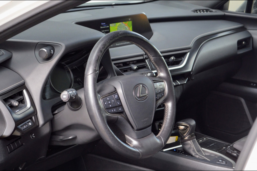 Lexus UX 250h Executive Line