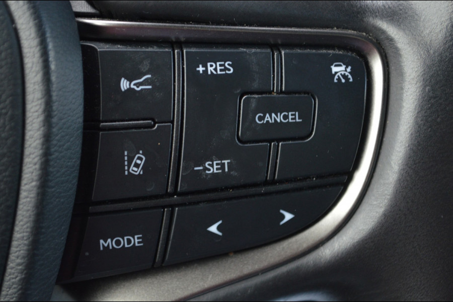 Lexus UX 250h Executive Line