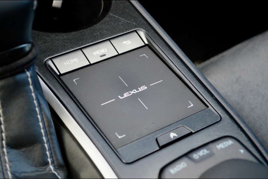 Lexus UX 250h Executive Line