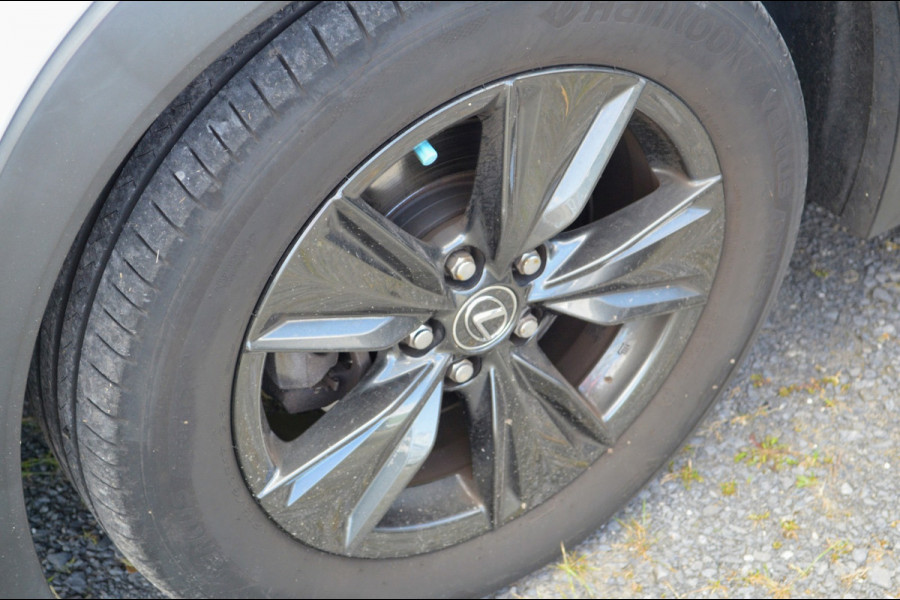 Lexus UX 250h Executive Line