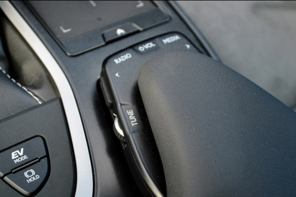 Lexus UX 250h Executive Line