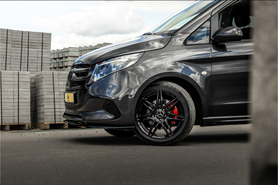 Mercedes-Benz Vito 119 CDI DC L3 XL | AMG | L+R Schuifdeur | Dubbel cabine | 5-Zitter | Navigatie | CarPlay | Camera | Lederen bekleding | Stoelver | 2500 kg trekgewicht | Trekhaak | Multibeam Led | PDC V+A