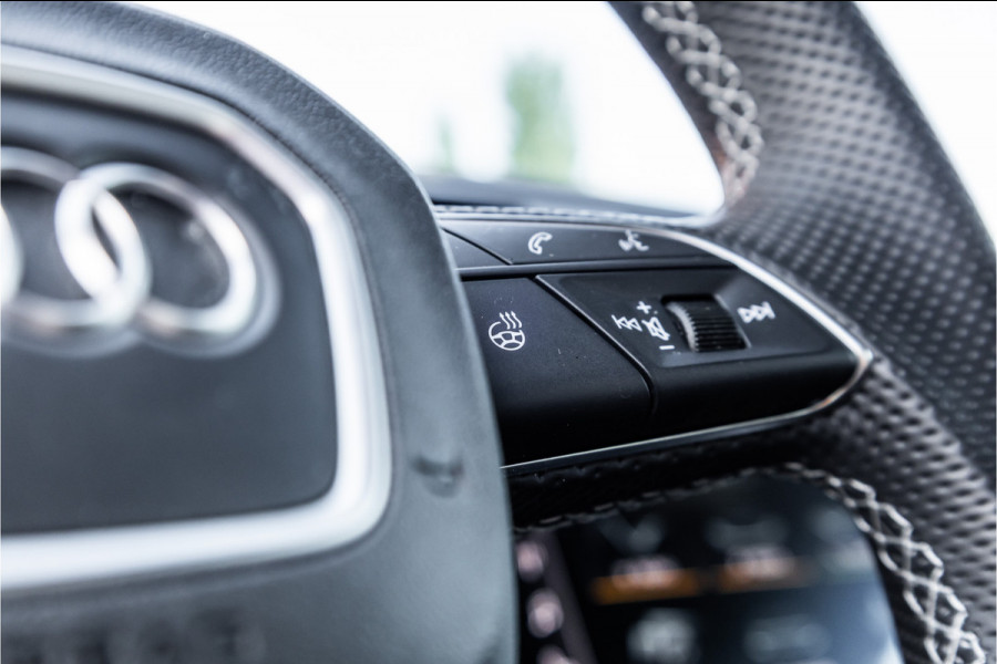 Audi Q3 45 TFSI e 245 PK S edition | 360 Camera | ACC | S-Line | Magnetic Ride | Matrix verlichting | CarPlay | Navigatie | Trekhaak | Inc 21% BTW | Black Style | Stuur- en stoelverwarming | Nieuwe APK | Garantie | Dealer onderhouden