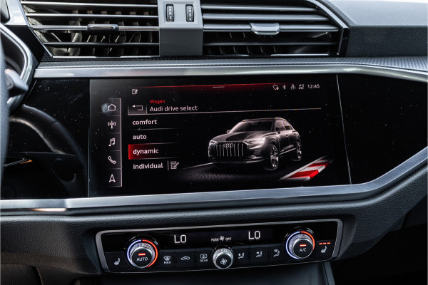 Audi Q3 45 TFSI e 245 PK S edition | 360 Camera | ACC | S-Line | Magnetic Ride | Matrix verlichting | CarPlay | Navigatie | Trekhaak | Inc 21% BTW | Black Style | Stuur- en stoelverwarming | Nieuwe APK | Garantie | Dealer onderhouden