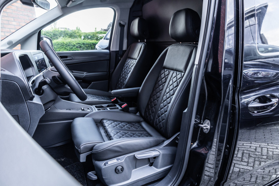 Volkswagen Caddy Cargo 2.0 TDI DSG | L+R Schuifdeur | ACC | Side Assist | Lane Assist | Virtual Cockpit | Camera | CarPlay | Stoelverwarming | LED Koplampen | Sidebars | DAB | Fabrieksgarantie | Facelift model | BPM Vrij