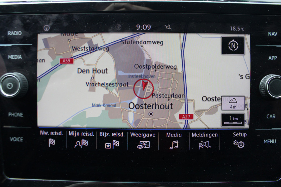 Volkswagen Touran 1.6 TDI SCR Connected Series 7p